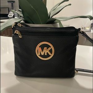 Michael Kors Fulton Leather Crossbody Expandable Compartment Bag